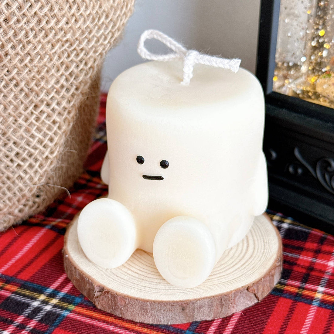 Holiday Marshmallow Candle | Christmas Candle Decor