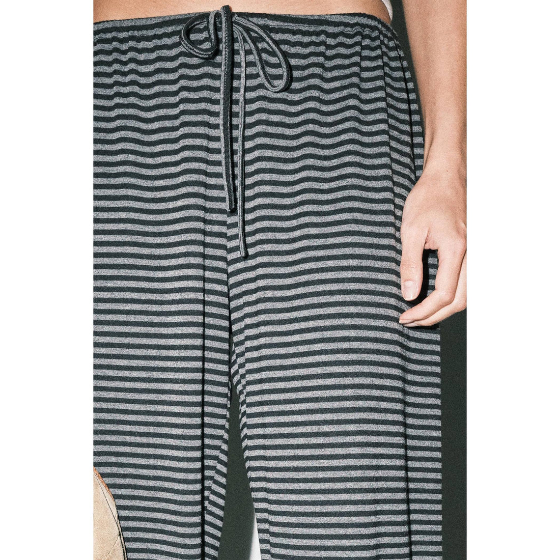 Lucienne Jersey Knit Striped Drawstring Wide Leg Pants: GRAY STRIPE / S-M-L(3-2-1)