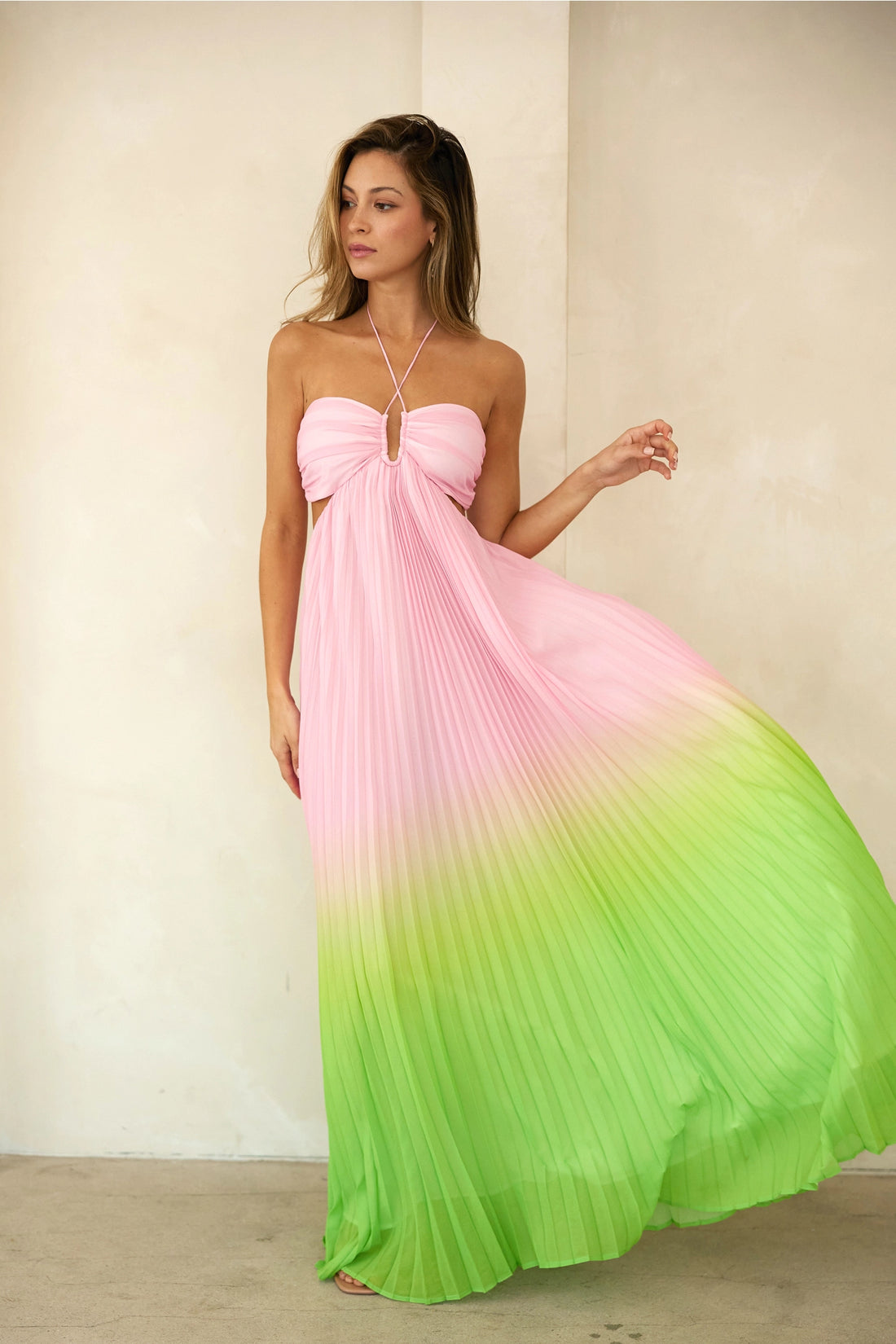 Sweetheart Neck Pleated Maxi Halter Dress Dreamgirl Clothes Sweetheart Neck Pleated Maxi Halter Dress Dreamgirl Clothes