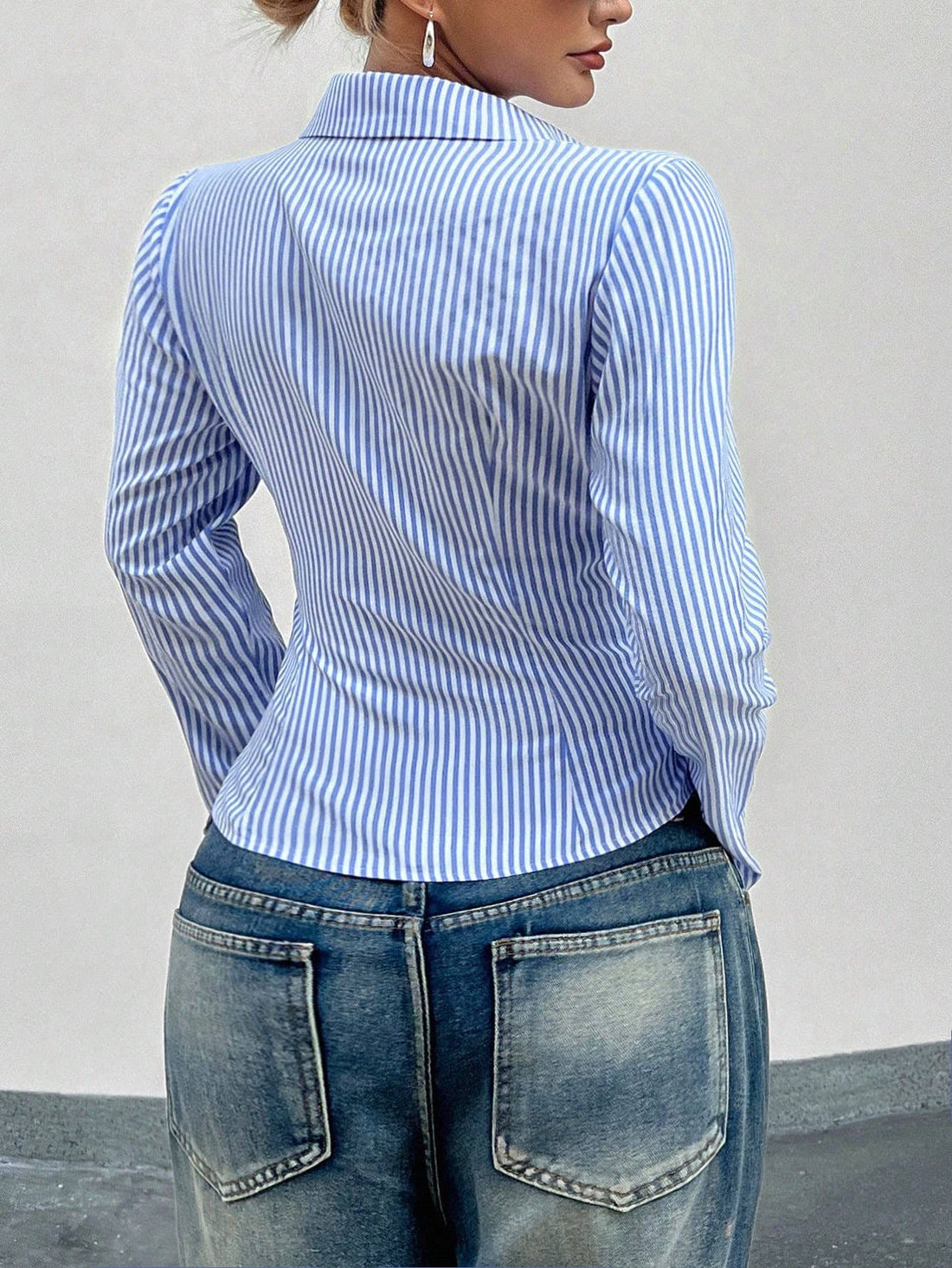 Casual Striped Shirt: Gray / Missy / S