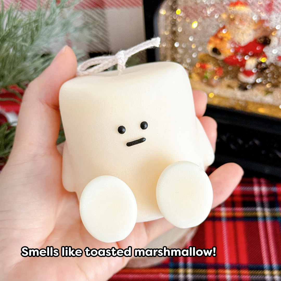 Holiday Marshmallow Candle | Christmas Candle Decor